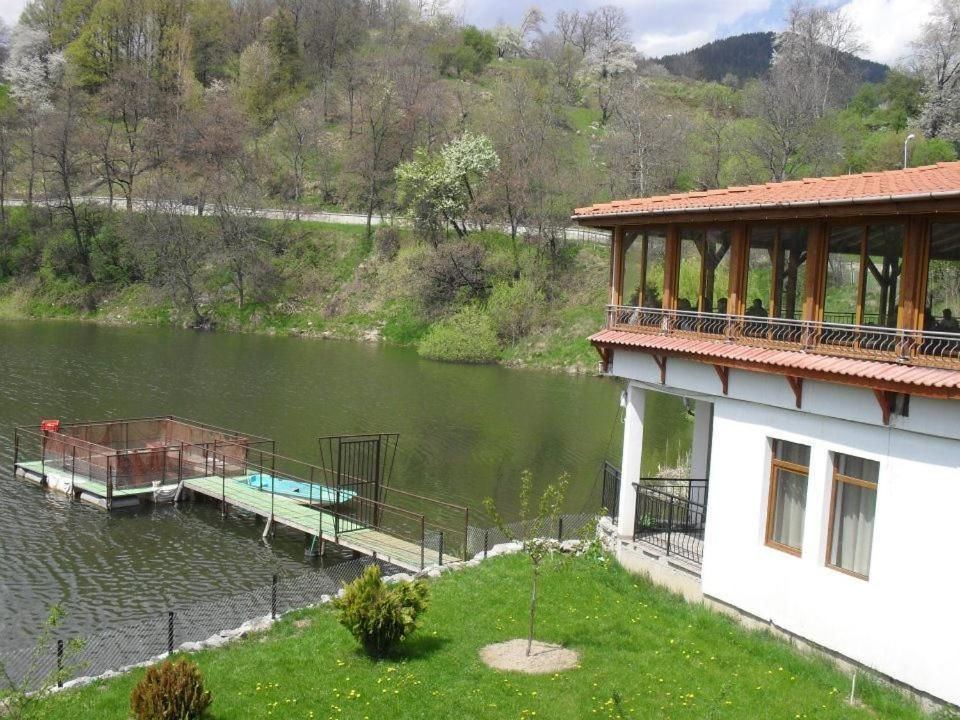 Отель Ribkata Family Hotel Смолян-17
