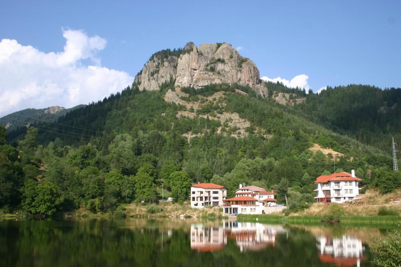 Отель Ribkata Family Hotel Смолян-12